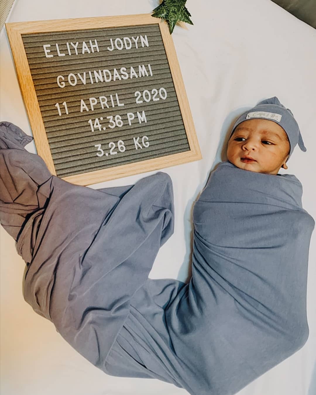 Newborn Gift Bundle | Knotted Tie Gown